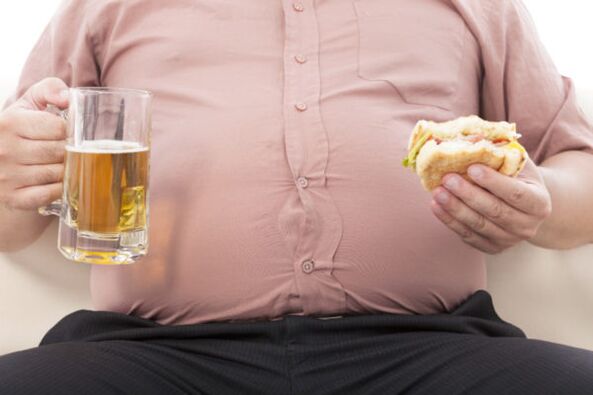 greito maisto alkoholis ir nutukimas kaip psoriazės ant kojų priežastys